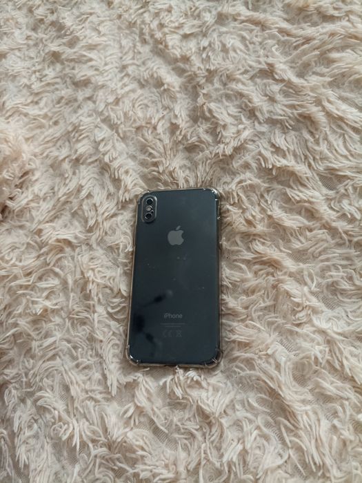 iPhone 10 черного цвета