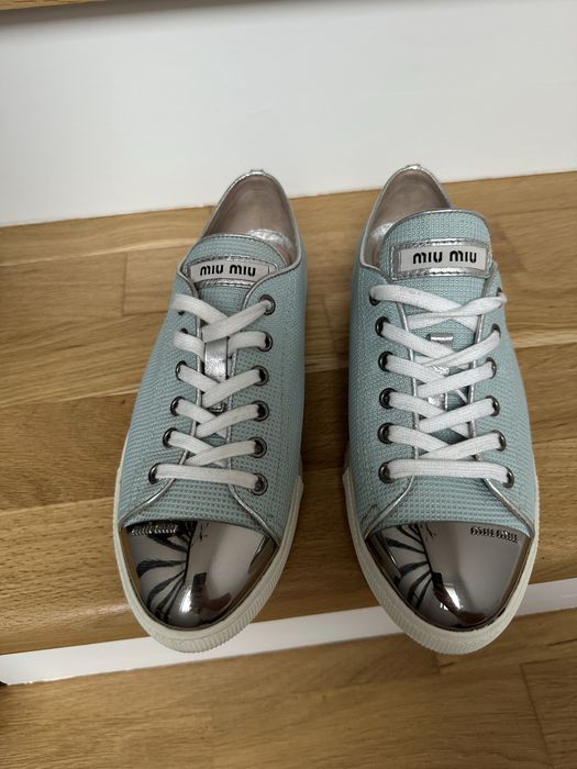 Adidasi / Tenesi Miu Miu originali