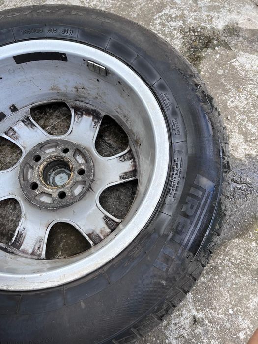 Set 4 roți de aliaj , cauciucuri Pirelli folosite o varăl