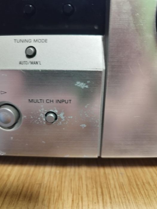 Продавам Yamaha HTR-5930