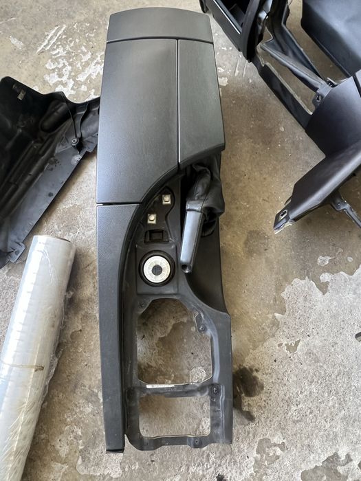 Черен подлакътник BMW E60 E61