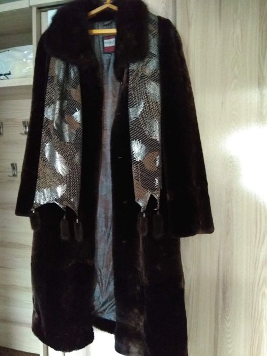 Шуба цигейковая комбинированная мехом норки