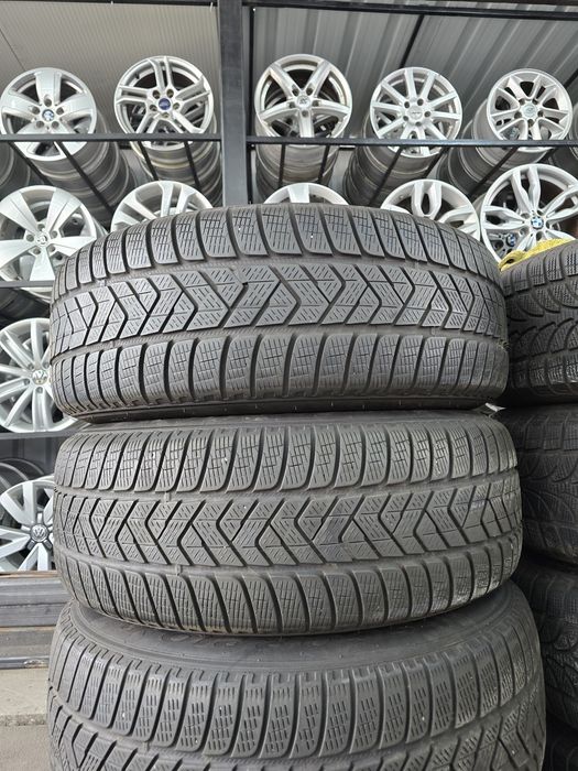 4 Броя 235/60/18 Pirelli 2x5,6mm 2x5,2mm