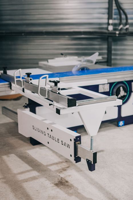 Форматно-раскроечный станок DELTAMACHINERY DM-3200H