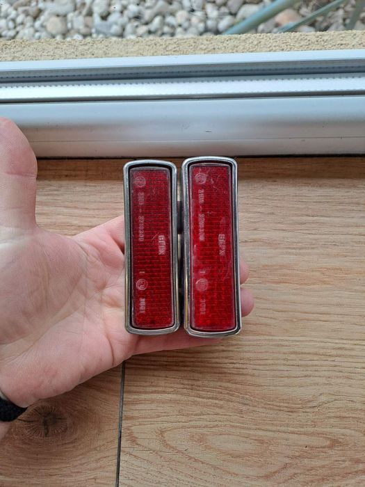 2бр. Светлоотразители за Лада 2101/ Жигула - 80€