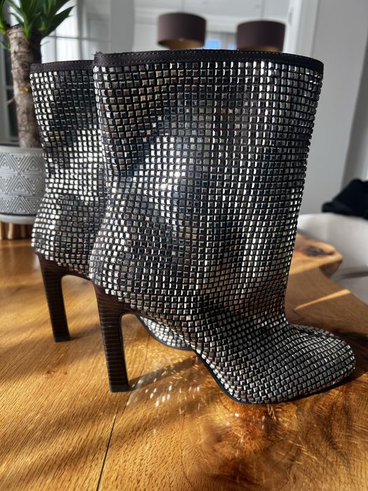 Боти Zara чисто нови