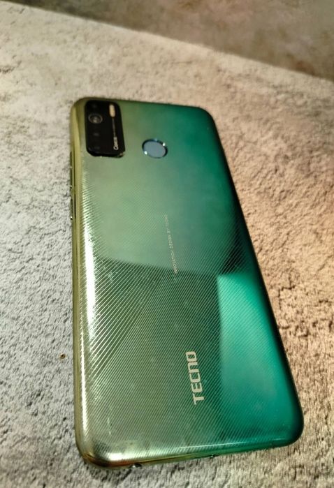 продам smartfon teсno