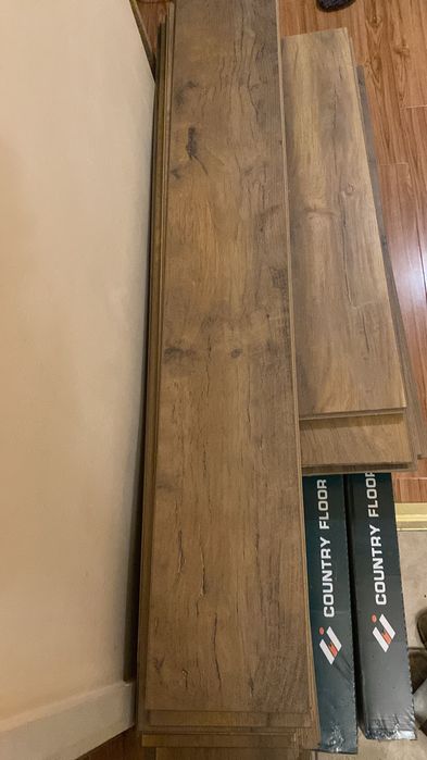 NOU Parchet laminat 10 mm