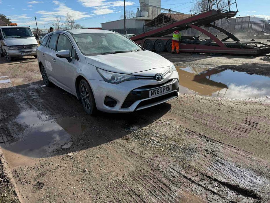 На части Тойота Авенсис Toyota Avensis 1.6 d4d 2016