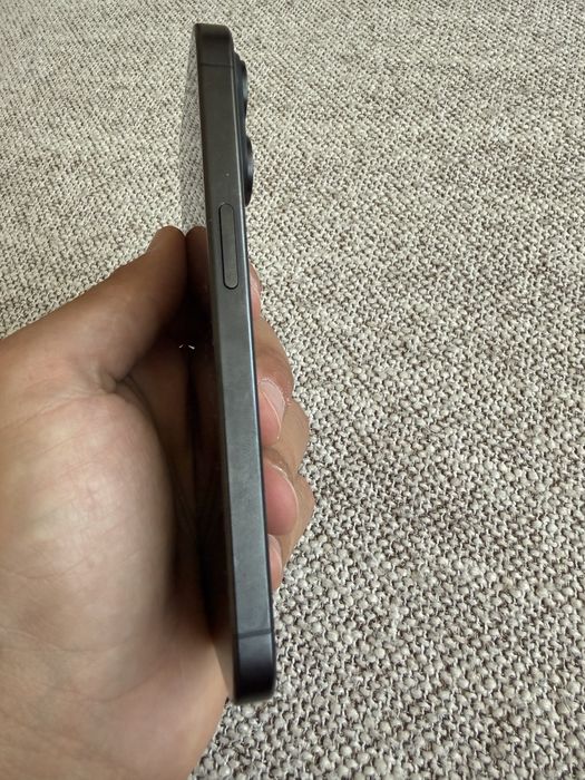 iPhone 15 pro 128gb