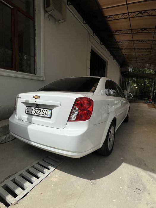 Gentra M/T srochno sotiladi