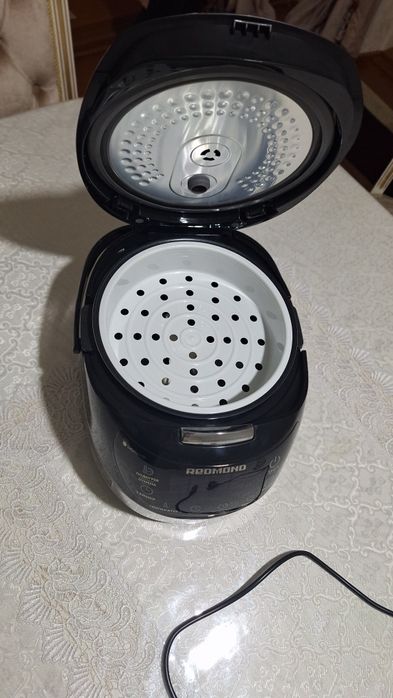 Мультиварка новая