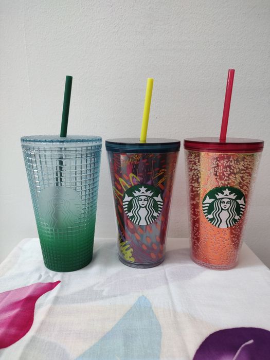 Чаши Starbucks със сламка 473 мл
