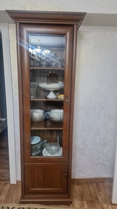 Продам шкафы 2 цена 60 000 за 2 шкафа