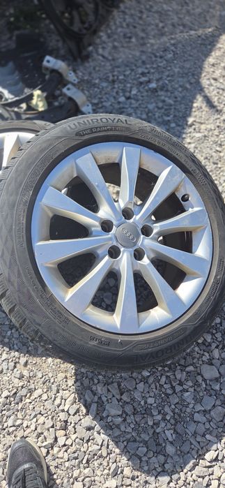 Комплект джанти със зимни гуми Audi a4 B8, 17 ки