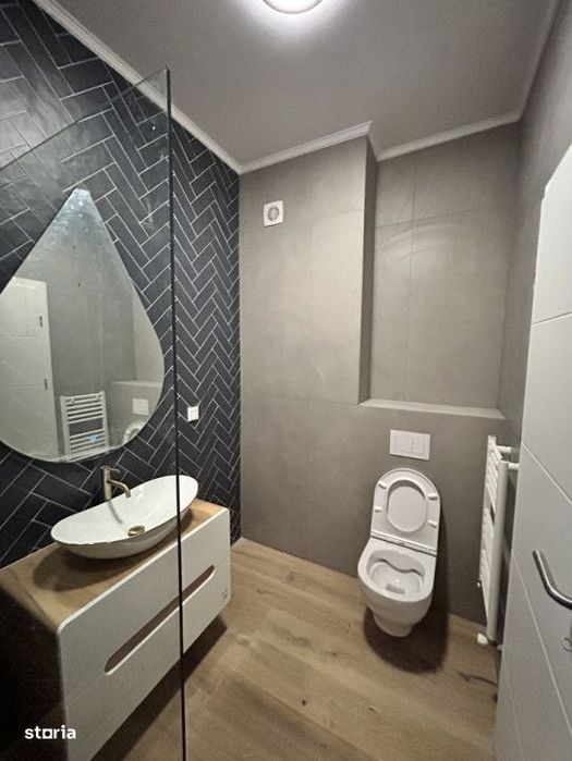 Apartament cu 3 camere, 55 mp, terasa 10 mp Eroilor