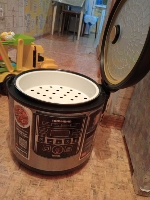 Мультиварка редмонд