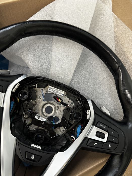 Волан BMW G01 02 g20 g21 g30 g31 x3 X4 3 и 5 серия с подгрев вибрация дисктроник и асистент за ленти