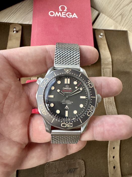 Omega Seamaster Diver 300M "007 Edition James Bond