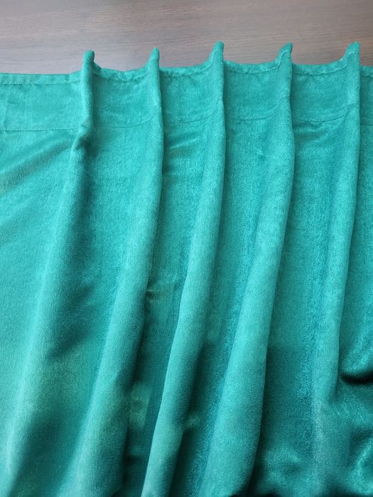 Draperie verde smarald semiopacă 260 x 200 cm