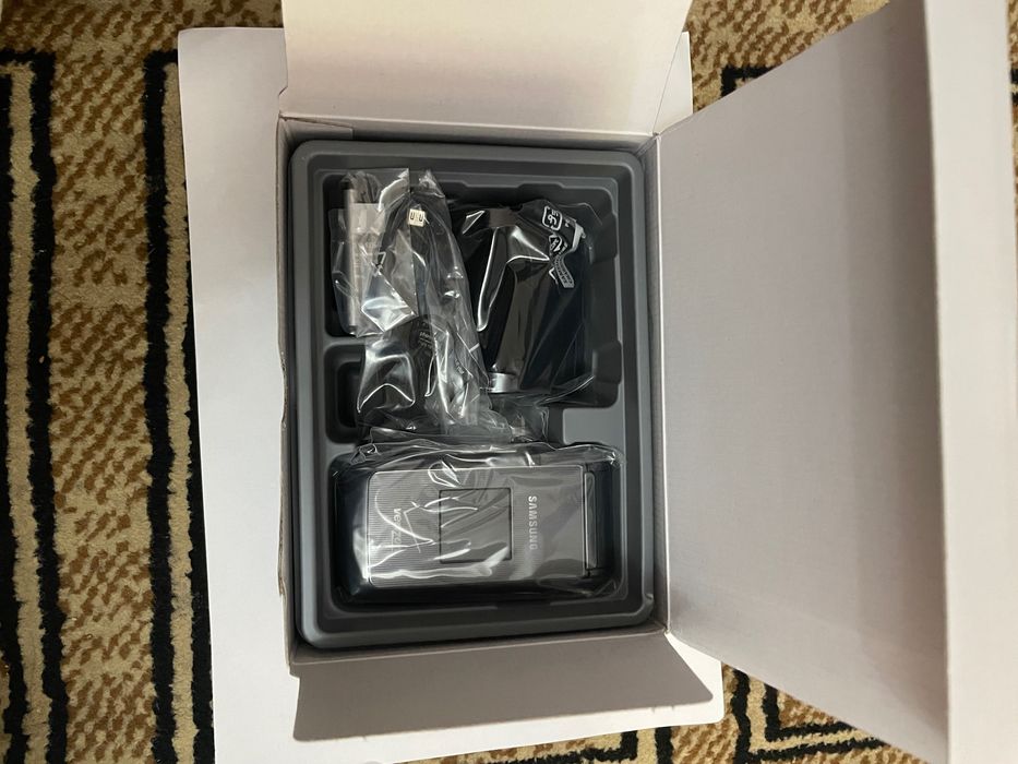 Абсоютно Новый Samsung SCH-U320 Haven Verizon original