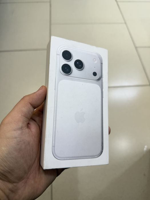 Смартфон Apple iPhone 17 Pro 12/1TB Silver