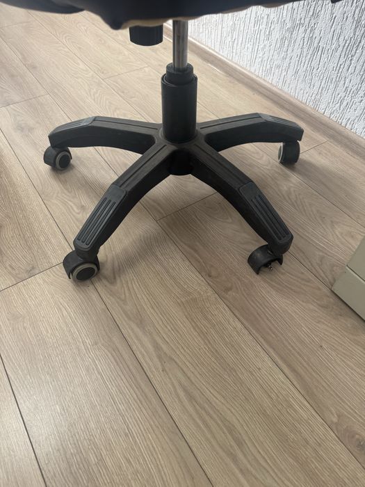 Крело офисное  продам
