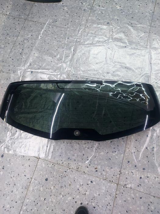 Заднее стекло на Kia Sportage 3