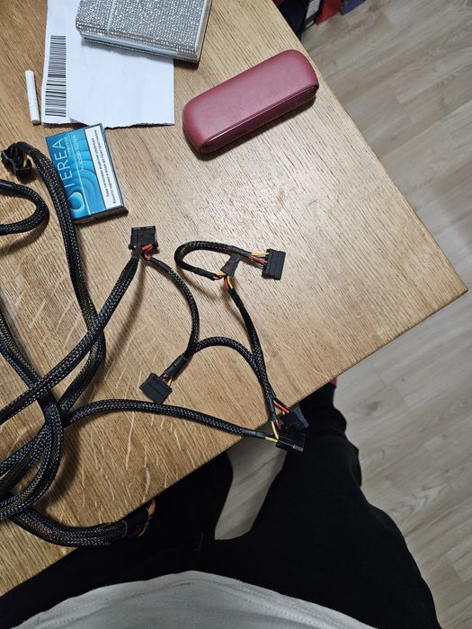 Захранване за компютър 700w