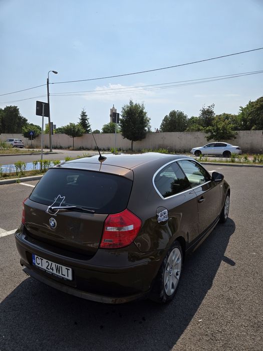 BMW seria 1 în 2 usi