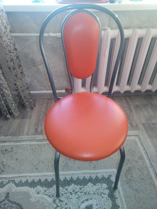 Продам стулья со спинкой