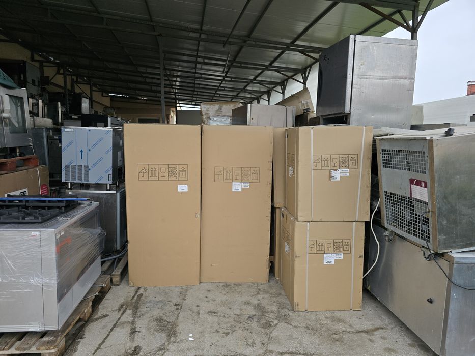 Витрини FORCAR за зреене  на меса нови 2700лв