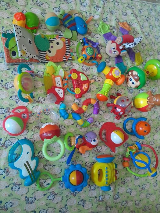 Погремушки игрушки по 500т.