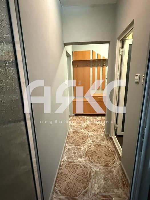 Двустаен обзаведен апартамент в кв. Банишора