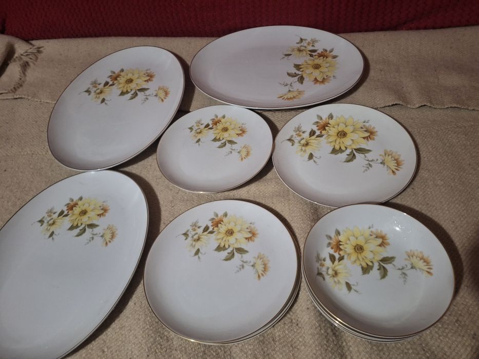 Голям порцеланов сервиз 14 части 45 см дължина⁸