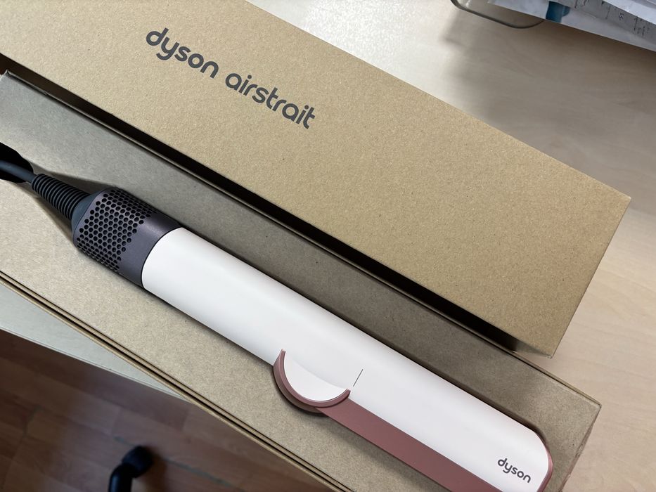 Dyson Airstrait преса + гаранция