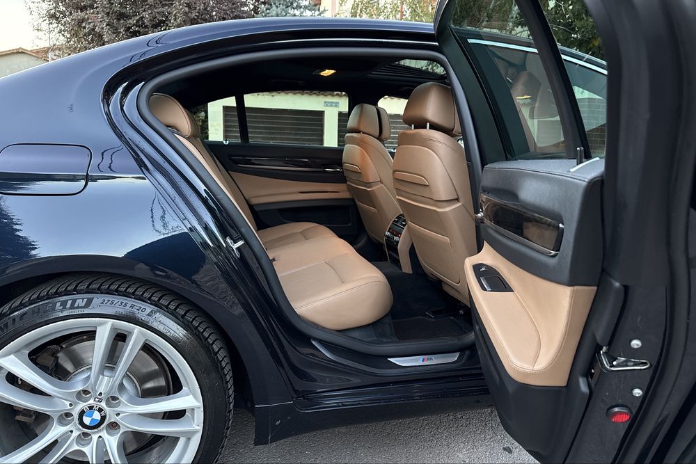 Bmw 730d / Facelift original / 2013 / M-Pack / impecabil