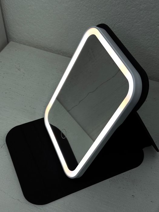 Продам Смарт-зеркало с подсветкой