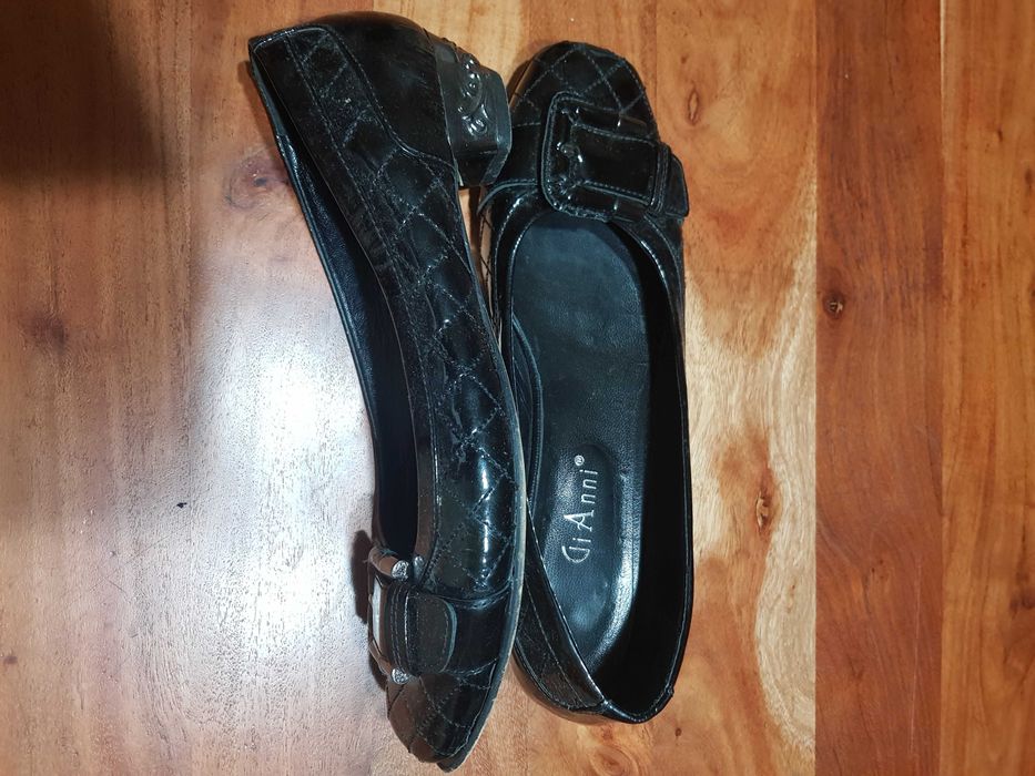 Дамски обувки Gianni 39 номер