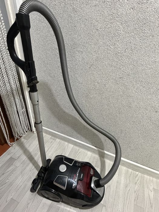 Продам пылсос Ровента