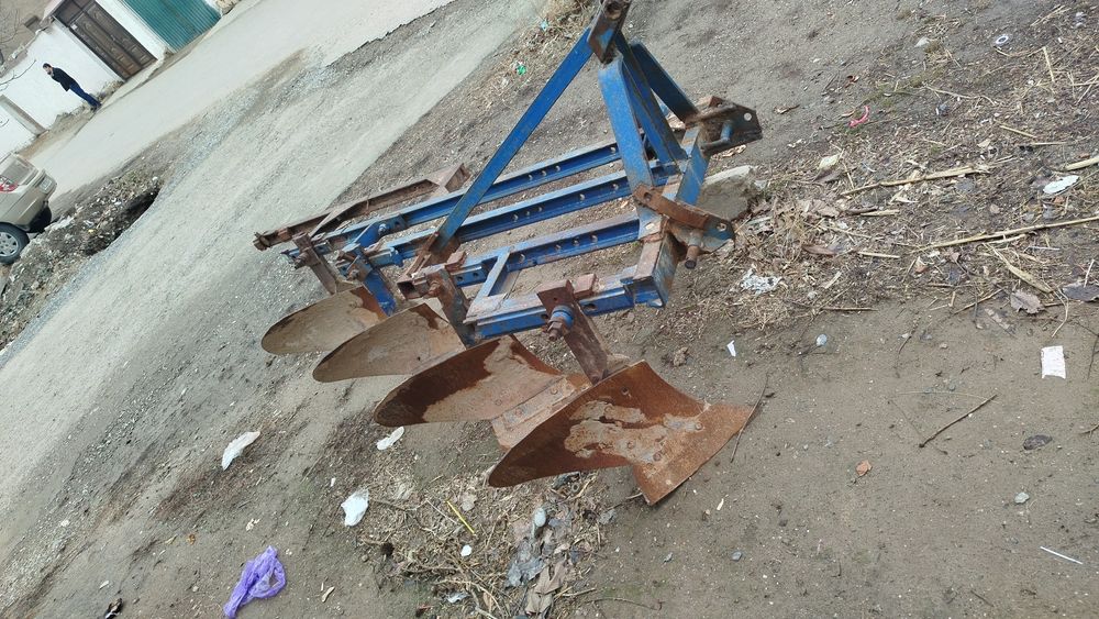 New holland traktori sotiladi hamma joyi soz xolatda