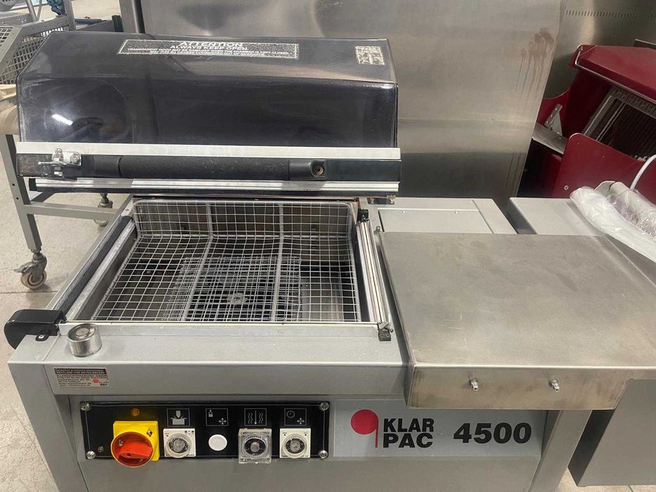 Masina de ambalat cu folie termocontractibila