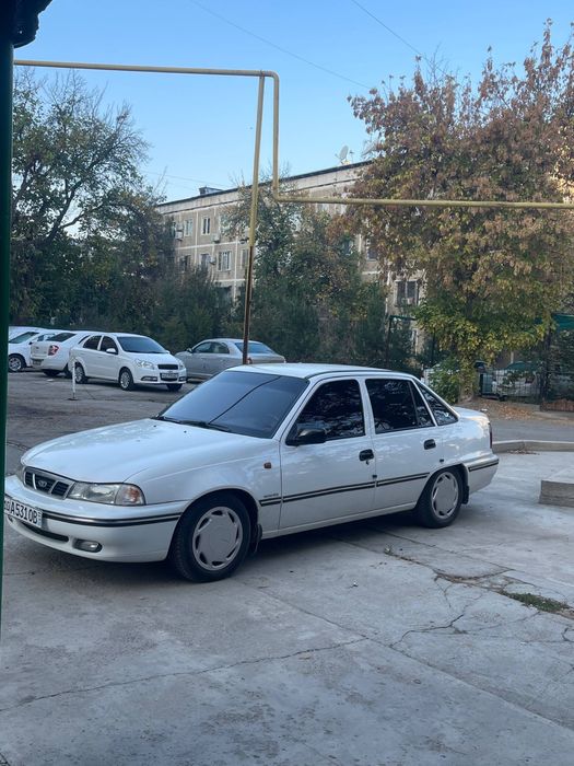 Nexia 1 dons 1.5 sotiladi