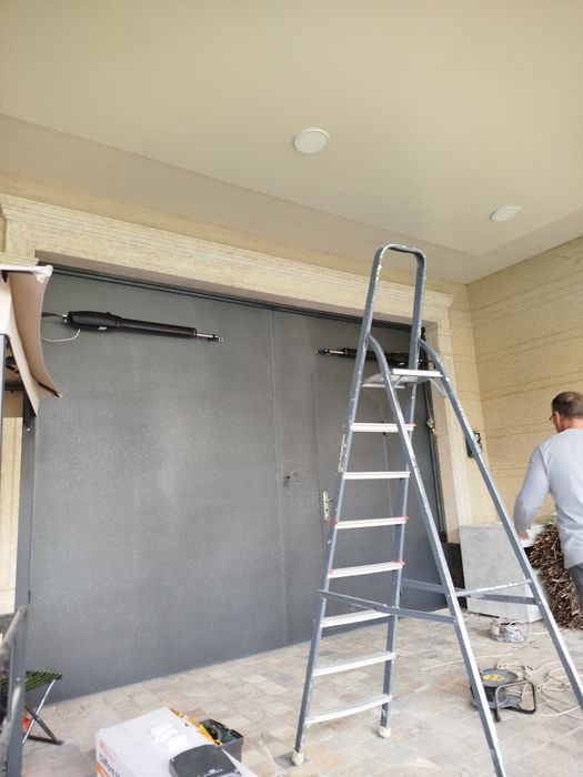 Установка автоматики на распашные и откатные ворота.