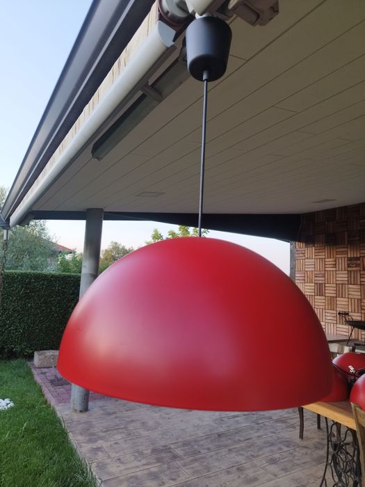 Продавам червени лампи полюлей