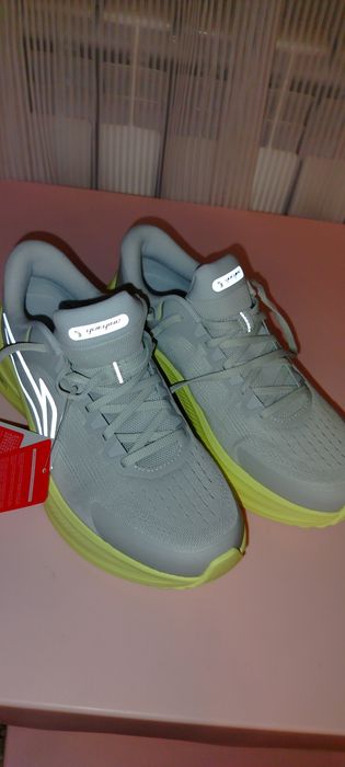 Кроссовки LiNing 38 размер 24 см стопа