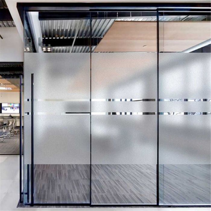 Ofis oynalari uchun plenka Tumanka Матовая пленка для окна офисов