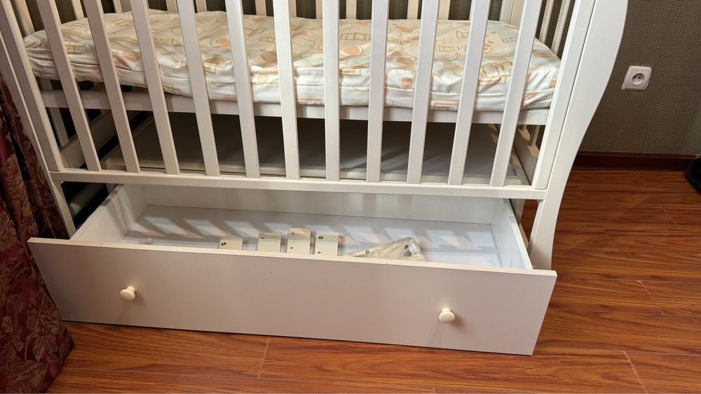 Продаю манеж с матрасом