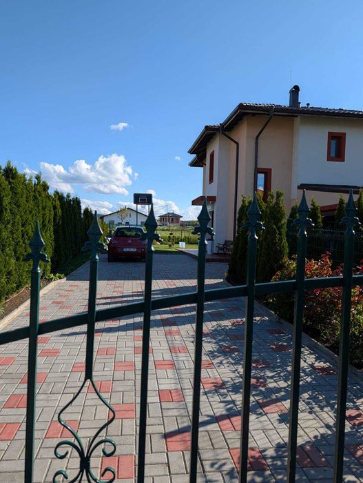 Строителни услуги, ограждане, фундаменти, полагане на паваж,ремонти