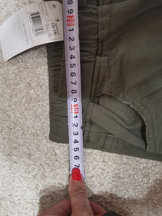Нов панталон за момче на lc waikiki  13 - 14 ход 152 - 158см